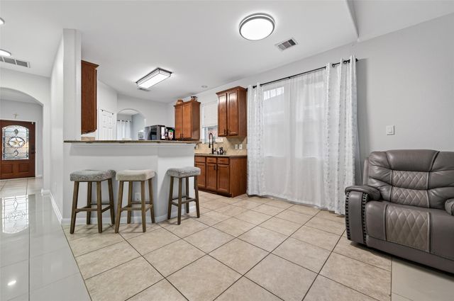 4492 Gran Canary Drive, League City, TX 77573