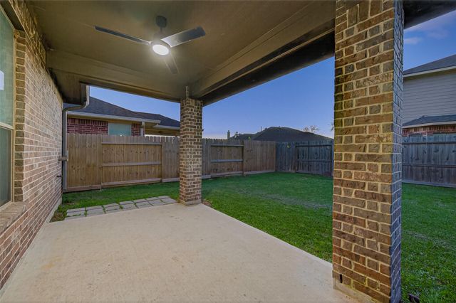 4492 Gran Canary Drive, League City, TX 77573