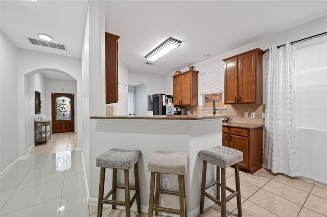 4492 Gran Canary Drive, League City, TX 77573