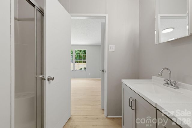 6490 Willow Road, Hendersonville, NC 28739