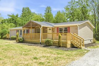 6490 Willow Road, Hendersonville, NC 28739