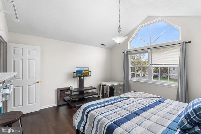 106 BIRCH HOLLOW DR, Bordentown, NJ 08505