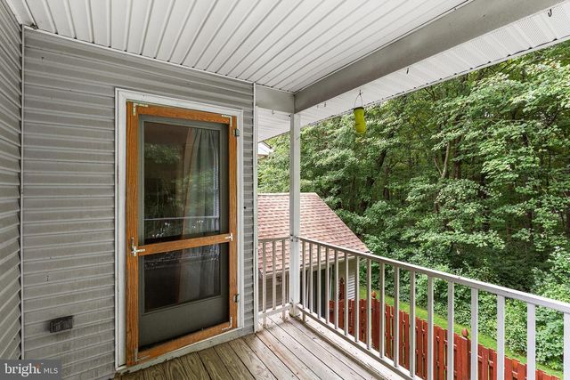 106 BIRCH HOLLOW DR, Bordentown, NJ 08505