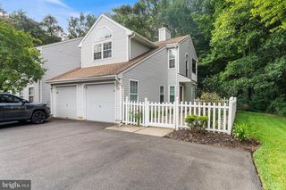 106 BIRCH HOLLOW DR, Bordentown, NJ 08505