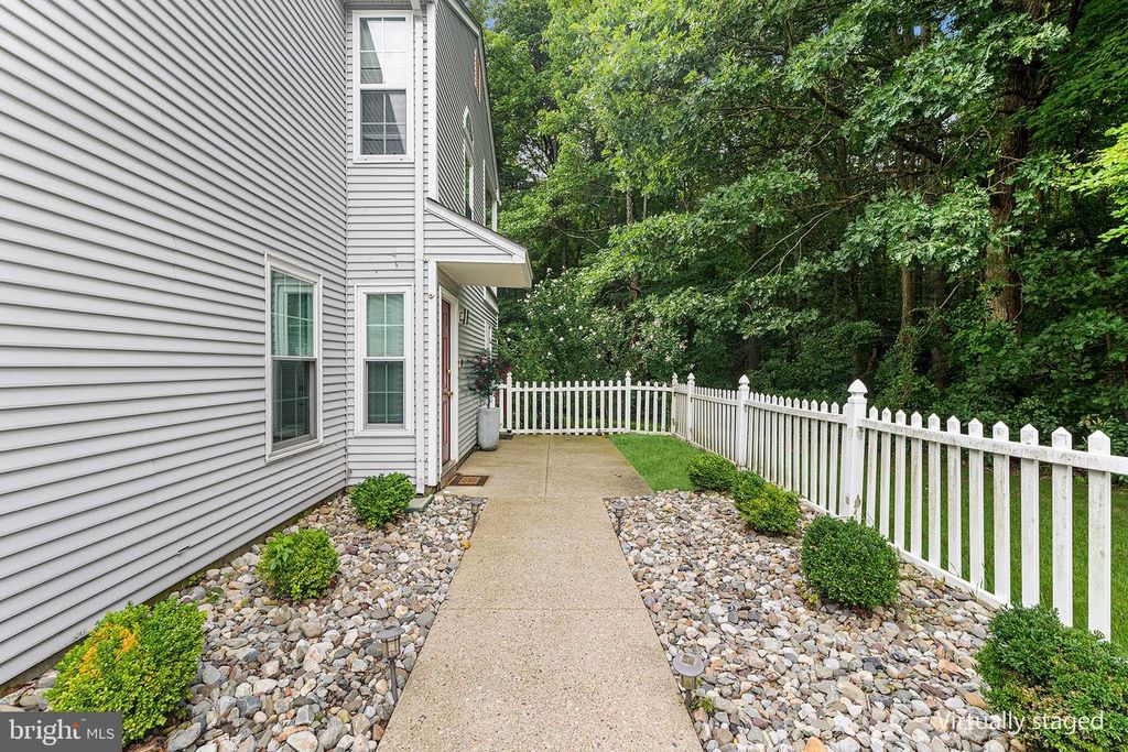 106 BIRCH HOLLOW DR, BORDENTOWN, NJ 08505 — photo 3