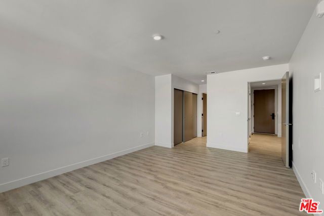 153 San Vicente Boulevard 4G, Santa Monica, CA 90402