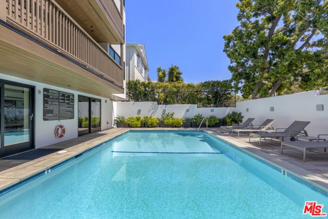 153 San Vicente Boulevard 4G, Santa Monica, CA 90402