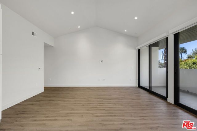 153 San Vicente Boulevard 4G, Santa Monica, CA 90402