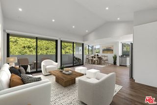 153 San Vicente Boulevard 4G, Santa Monica, CA 90402