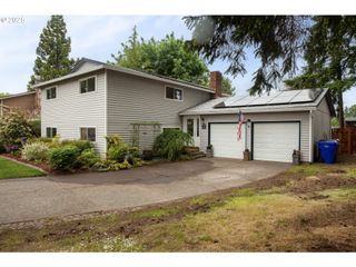 18998 SHENANDOAH Dr, Oregon City, OR 97045