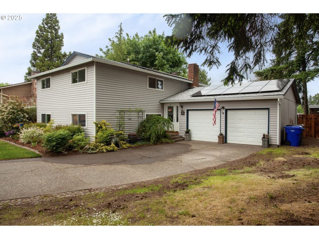 18998 SHENANDOAH Dr, Oregon City, OR 97045