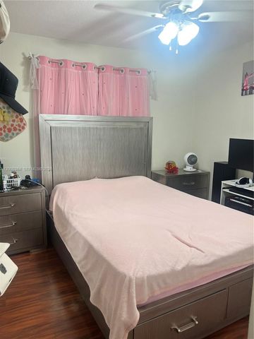 12377 NW 97th Pl 12377, Hialeah Gardens, FL 33018