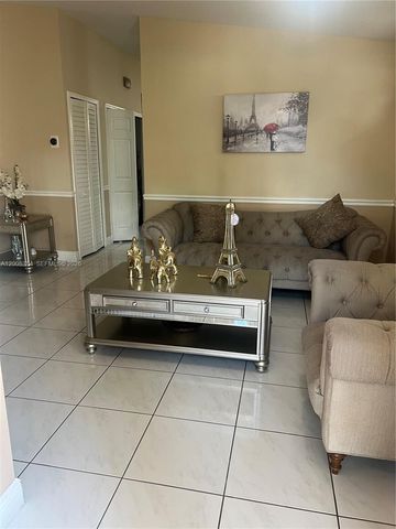 12377 NW 97th Pl 12377, Hialeah Gardens, FL 33018