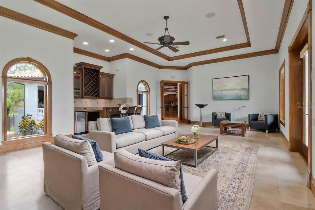 Image 22 of property listing at 5211 W NEPTUNE WAY, Tampa, FL 33609
