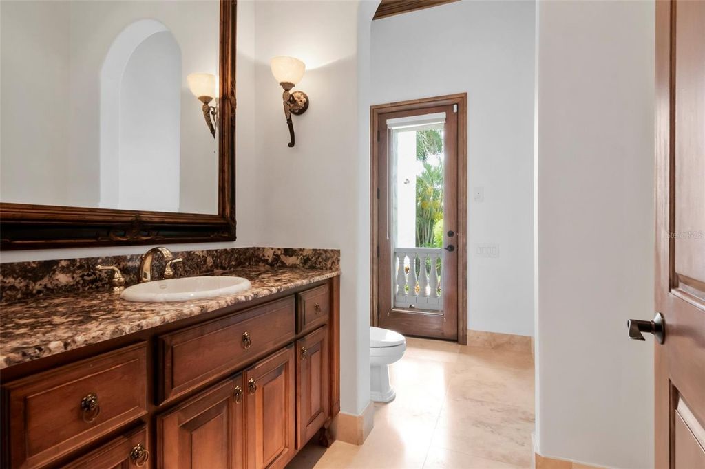 Image 36 of property listing at 5211 W NEPTUNE WAY, Tampa, FL 33609