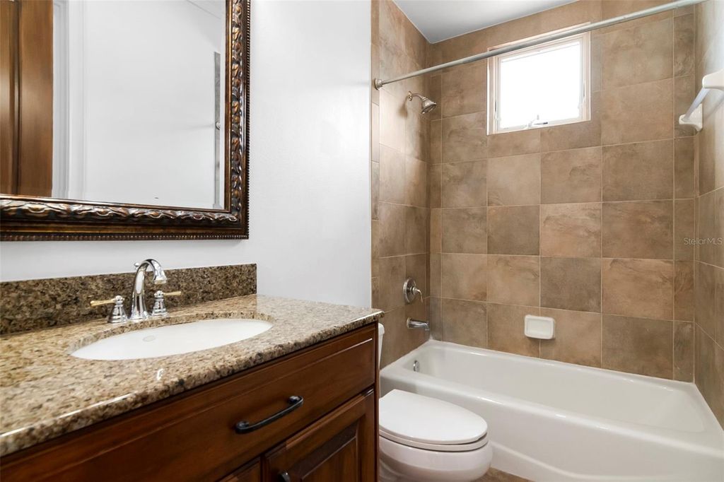 Image 41 of property listing at 5211 W NEPTUNE WAY, Tampa, FL 33609