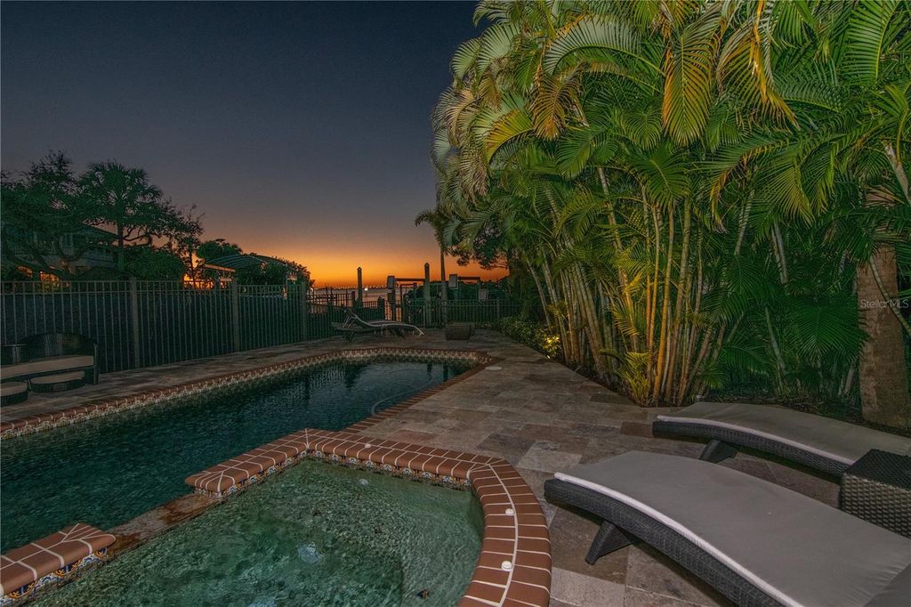 Image 69 of property listing at 5211 W NEPTUNE WAY, Tampa, FL 33609
