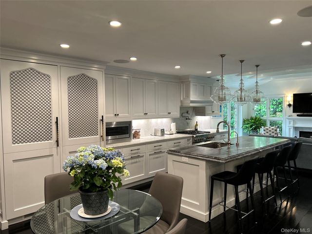 263 Corona Avenue, Pelham, NY 10803