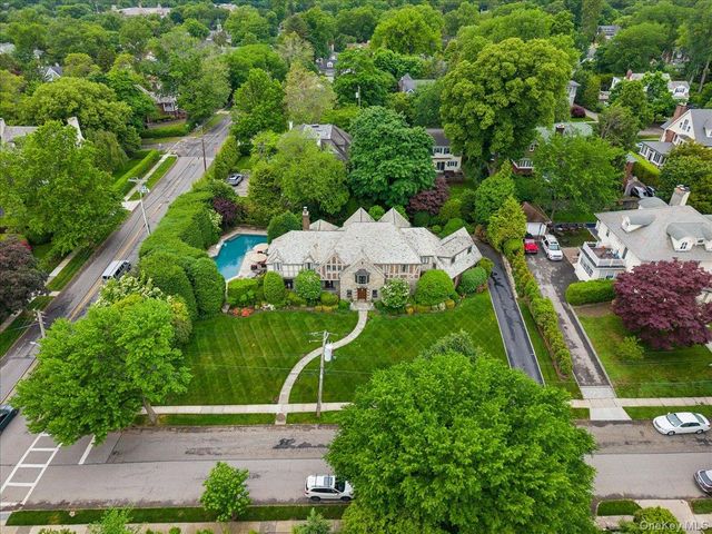 263 Corona Avenue, Pelham, NY 10803