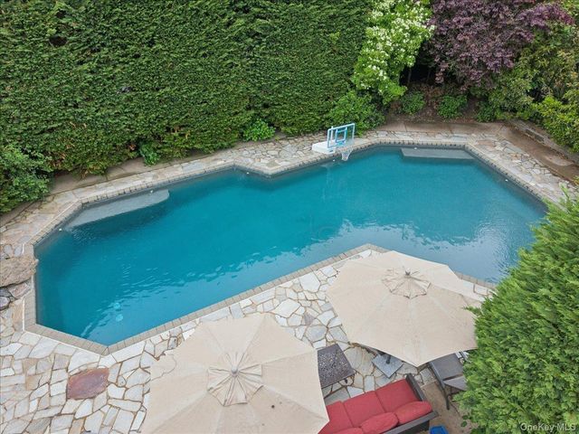 263 Corona Avenue, Pelham, NY 10803
