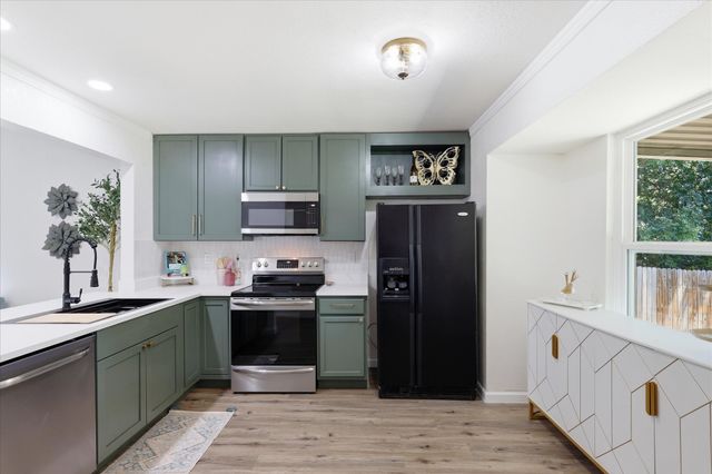 3511 Meadowview Drive, Corinth, TX 76210