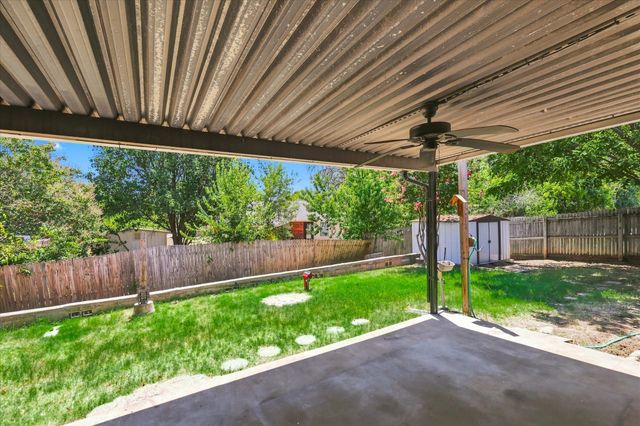 3511 Meadowview Drive, Corinth, TX 76210