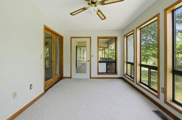 356 Old Lexington Hwy, Parsons, TN 38363