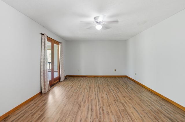 356 Old Lexington Hwy, Parsons, TN 38363