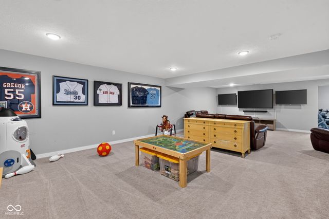 15581 Edenvale Drive, Westfield, IN 46074