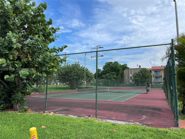 4920 NW 79th Ave 212, Doral, FL 33166