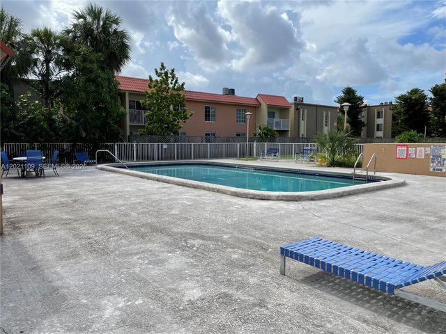 4920 NW 79th Ave 212, Doral, FL 33166