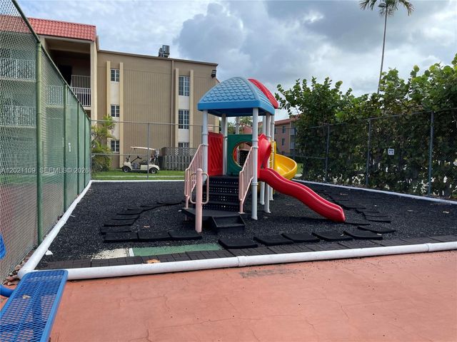 4920 NW 79th Ave 212, Doral, FL 33166