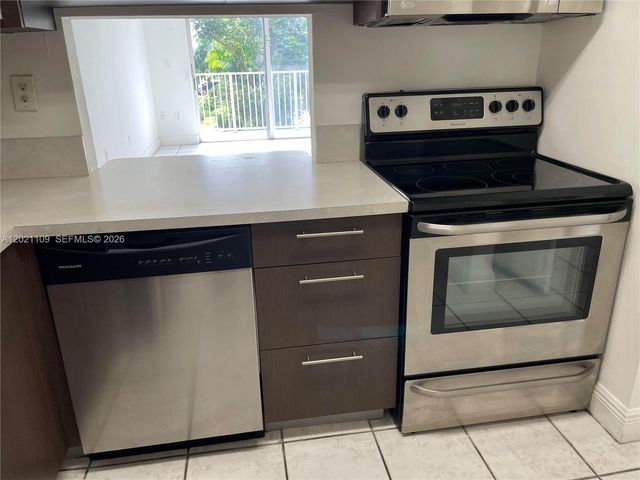 4920 NW 79th Ave 212, Doral, FL 33166