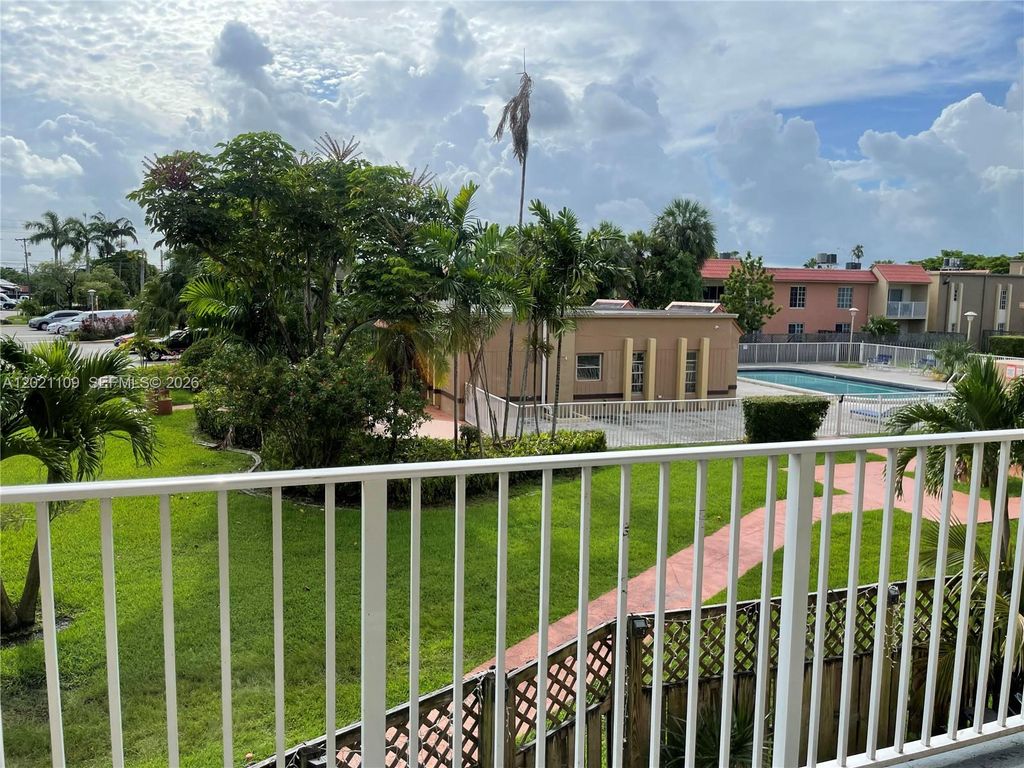 4920 NW 79th Ave 212, Doral, FL 33166