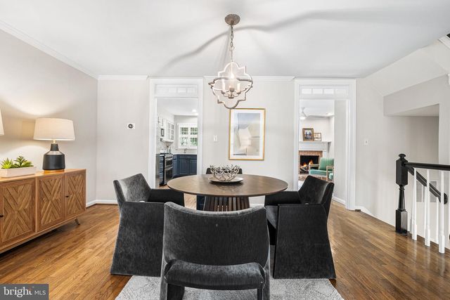 1132 QUAKER HILL CT, Alexandria, VA 22314