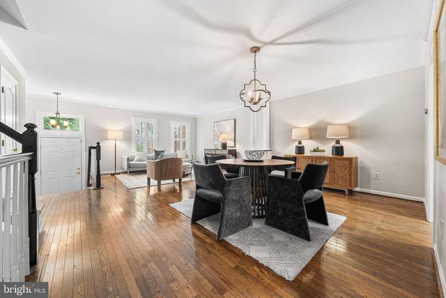 1132 QUAKER HILL CT, Alexandria, VA 22314