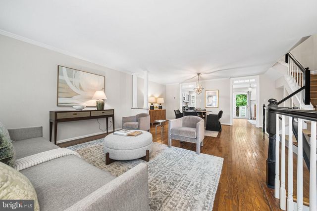 1132 QUAKER HILL CT, Alexandria, VA 22314