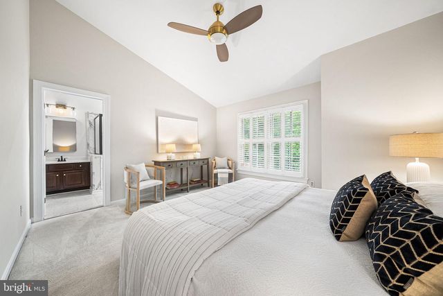 1132 QUAKER HILL CT, Alexandria, VA 22314