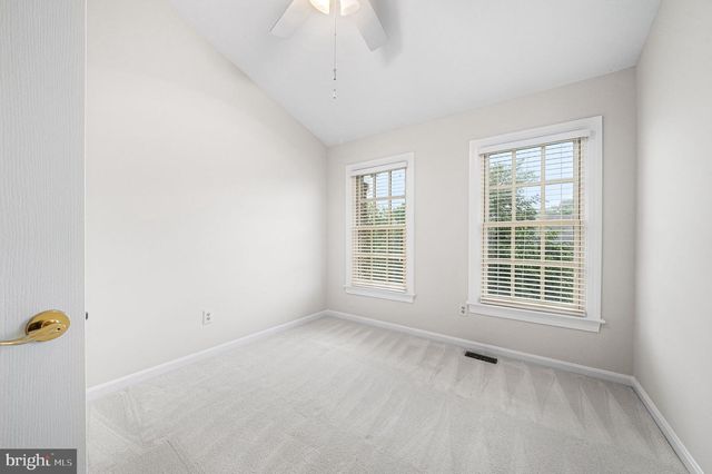 1132 QUAKER HILL CT, Alexandria, VA 22314