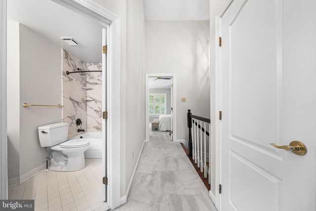 1132 QUAKER HILL CT, Alexandria, VA 22314