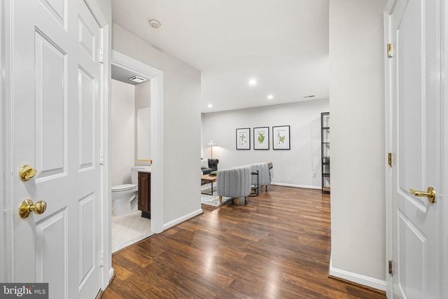 1132 QUAKER HILL CT, Alexandria, VA 22314