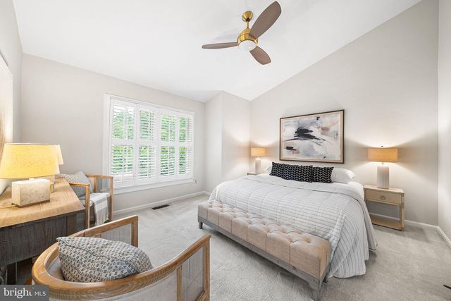 1132 QUAKER HILL CT, Alexandria, VA 22314