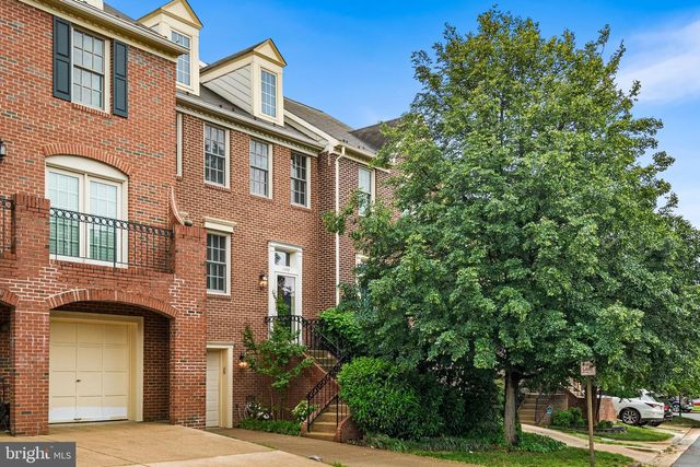 1132 QUAKER HILL CT, Alexandria, VA 22314