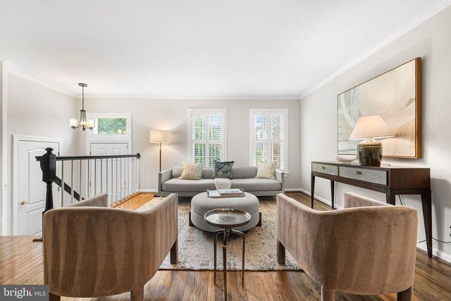 1132 QUAKER HILL CT, Alexandria, VA 22314