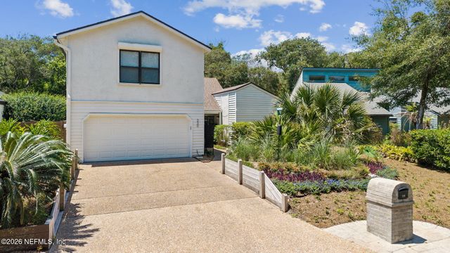 330 GARDEN Lane, Atlantic Beach, FL 32233