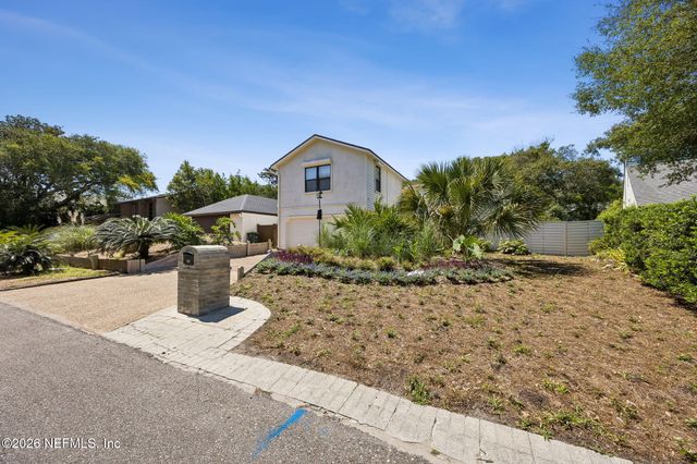 330 GARDEN Lane, Atlantic Beach, FL 32233