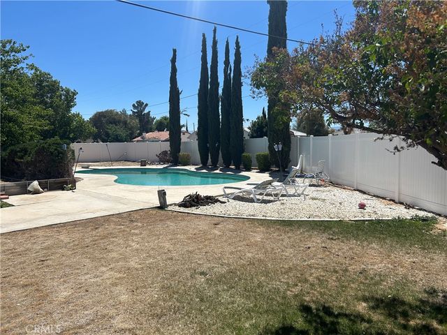 20187 Itasca, Apple Valley, CA 92308