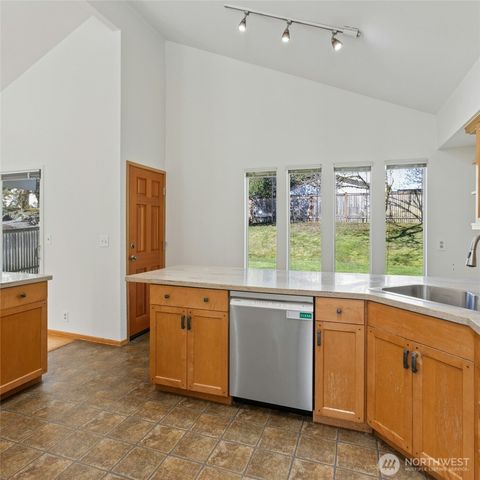 2805 183rd Avenue NE, Redmond, WA 98052