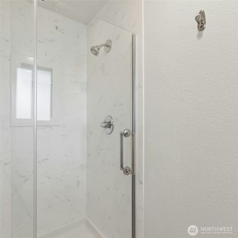 2805 183rd Avenue NE, Redmond, WA 98052