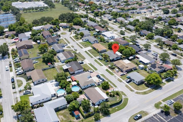 10221 SW 169th St, Miami, FL 33157